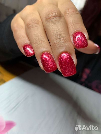 Маникюр,педикюр