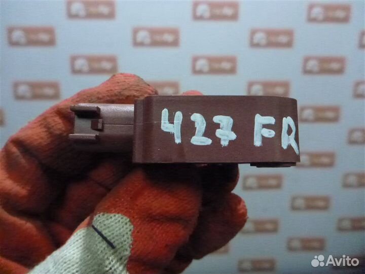 Датчик airbag передний правый Land Rover Discovery