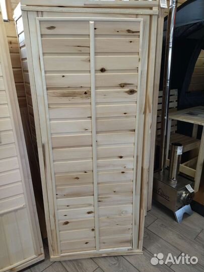 Двери для бани из массива