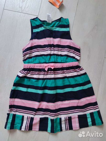 Платье для девочки новое