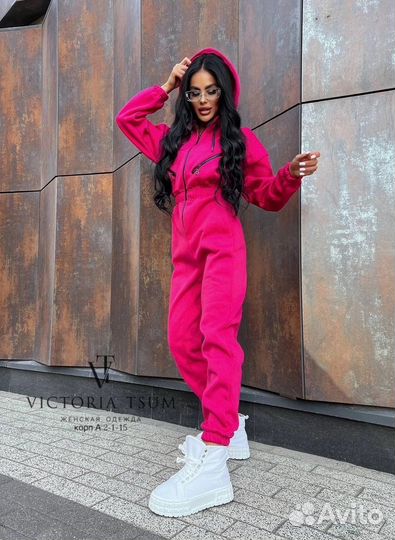 Комбинезон женский