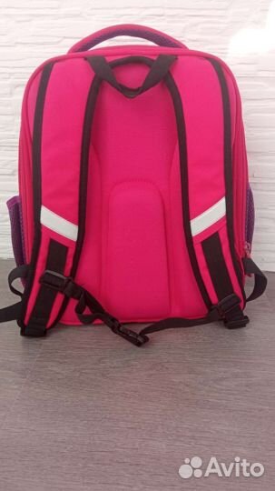 Школьный ранец для девочки