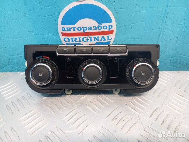 Блок управления отопителем Volkswagen Passat B7