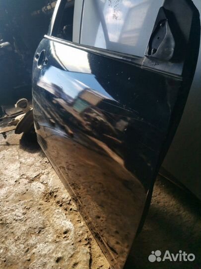 Дверь передняя правая Toyota Corolla E120 4ZZ-FE