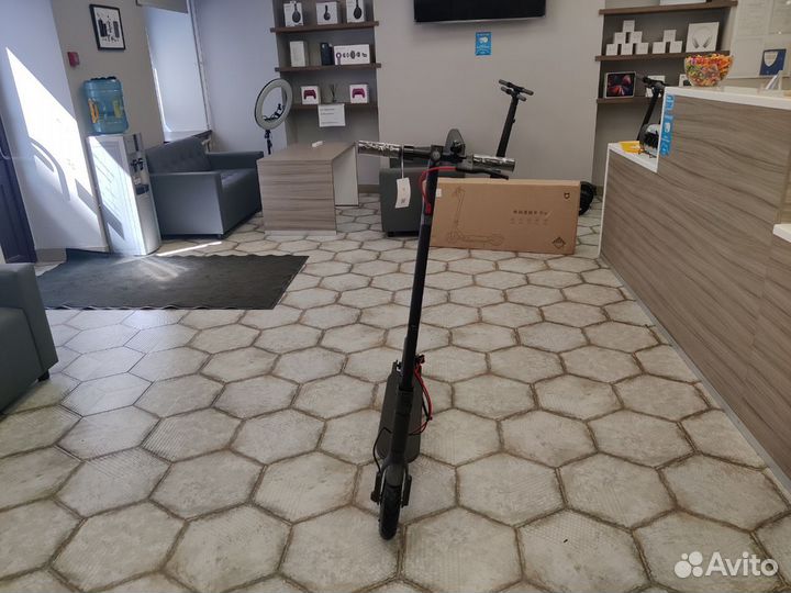 Электросамокат Xiaomi Scooter M365 Pro