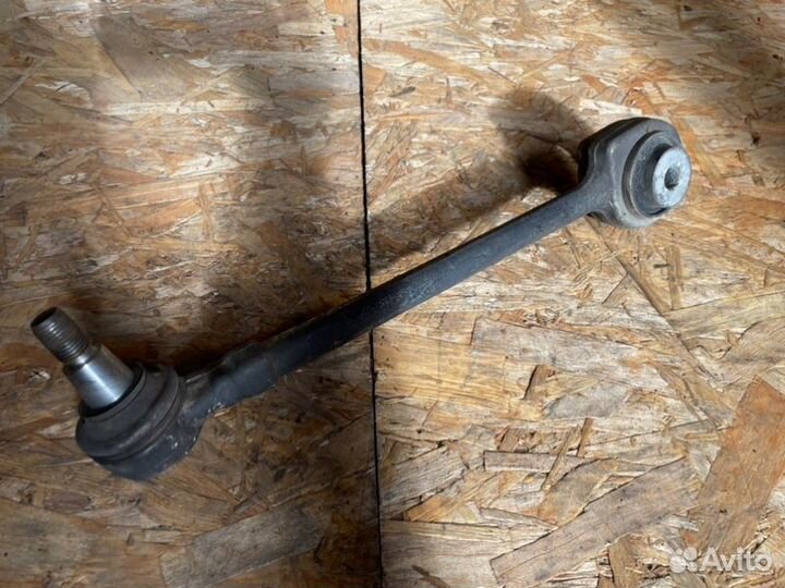 Рычаг подвески передний левый Mercedes-Benz C300