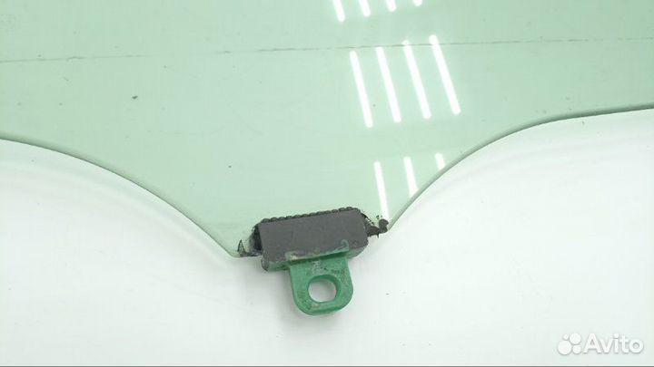 Стекло двери переднее правое Toyota Camry ACV40