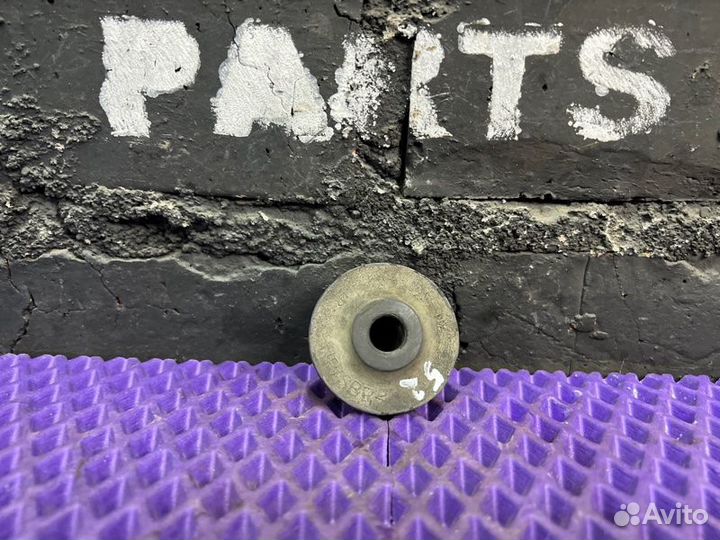 Подушка радиатора Nissan X-Trail NT31-103472