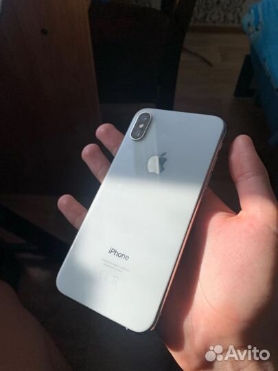 iPhone Xs, 64 ГБ