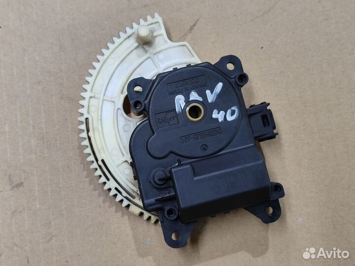 Привод заслонки печки Toyota Rav4 40