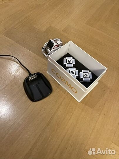 Робот anki cozmo