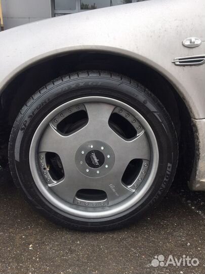 Dunlop Axiom Plus 275/40 R18