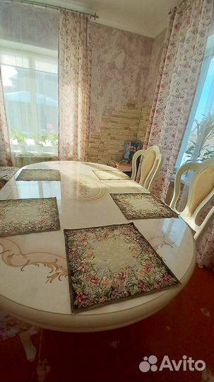 Стол обеденный со стульями из массива