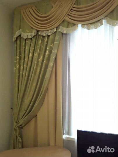 Шторы + ламбрекен двухцветные плотные + скатерть