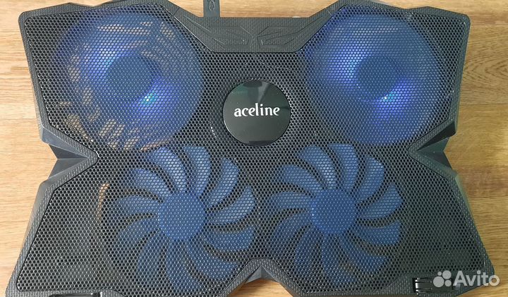 Подставка с охлаждением для ноутбука