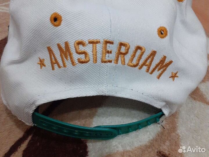 3шт фирменных бейсболок
