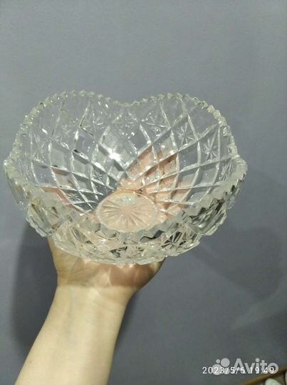 Хрустальная ваза