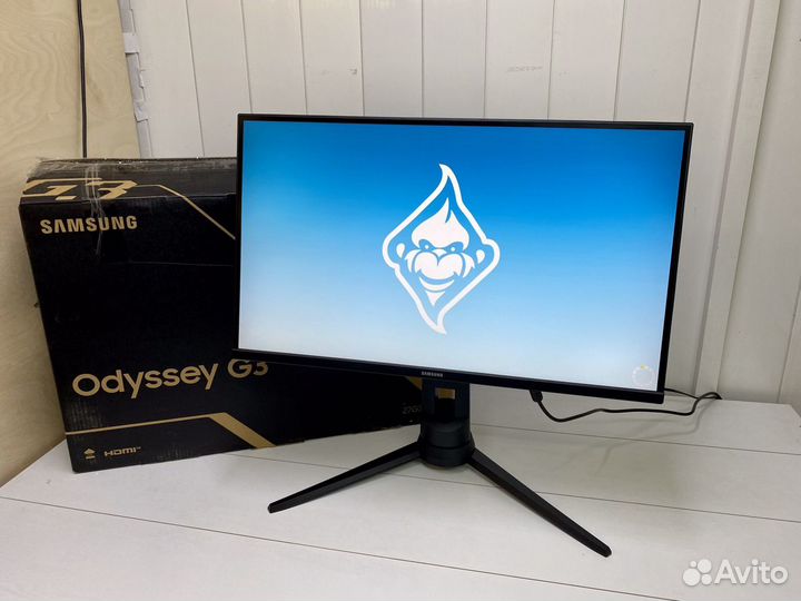 Игровой безрамочный монитор Samsung 27 144Гц 1мс