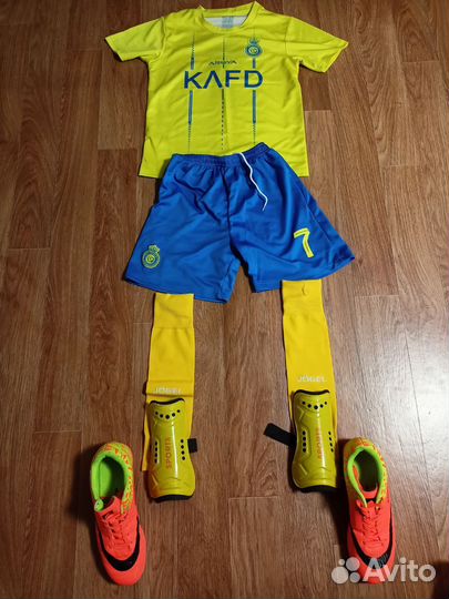 Детская футбольная форма