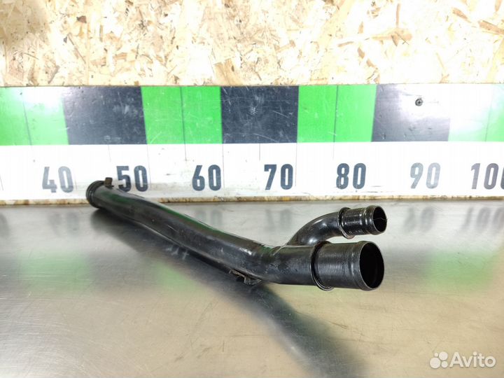 Трубка системы охлаждения Renault Logan 2005 2014