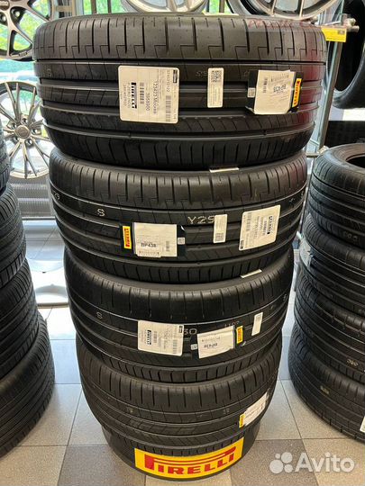 Pirelli P Zero 285/40 R22 110Y