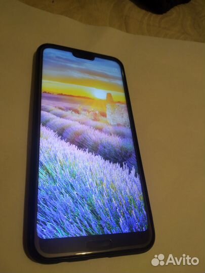 HONOR 10, 4/64 ГБ