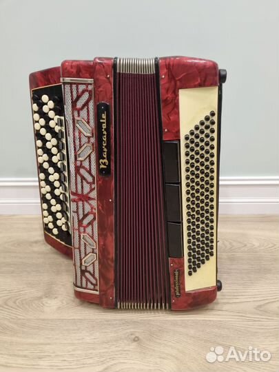 Немецкий кнопочный аккордеон (баян) Barcarole