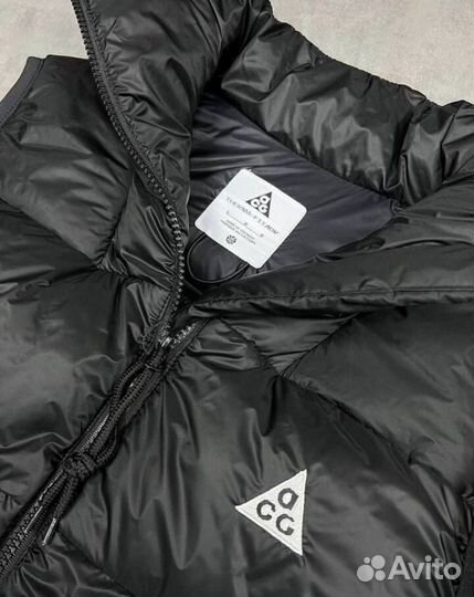 Жилетка nike acg primaloft