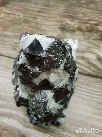 Кристаллы магнетита