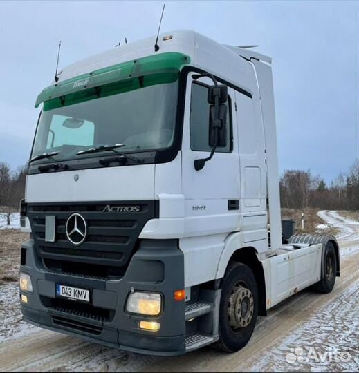 Крыло переднее левое Mercedes Actros MP2 Мега