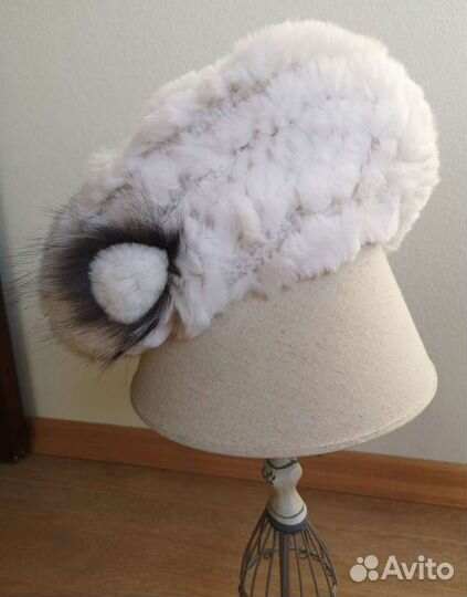 Берет женский меховой