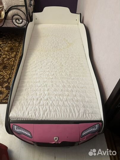 Кровать-машина для девочки