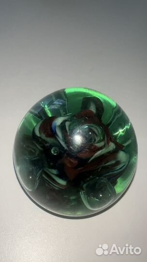 Стеклянный шар пресс-папье винтаж