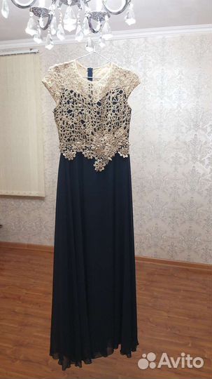 Вечернее платье