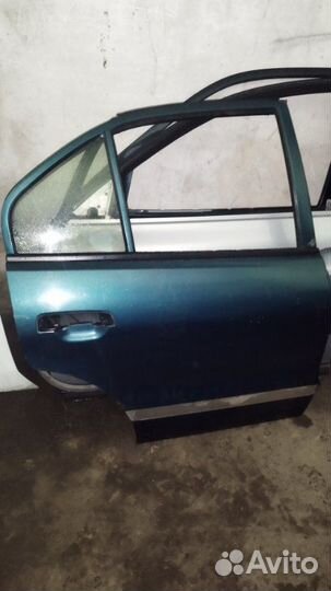 Дверь боковая задняя правая Mitsubishi Galant 8