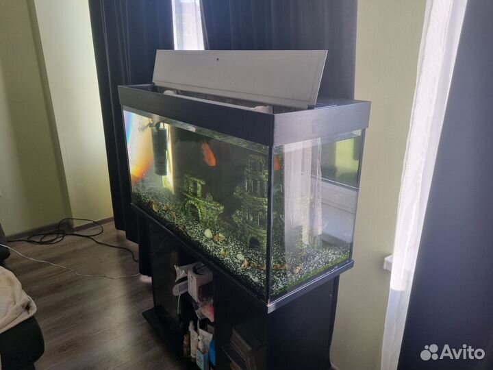 Аквариум с тумбой 200 л
