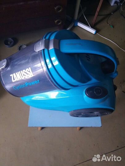 Пылесос Zanussi ZA7800