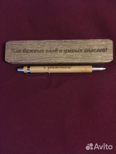 Канцелярия: ручки, подставки, обложки