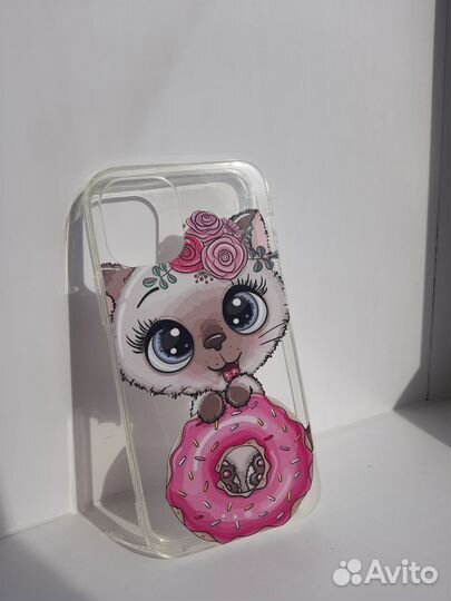 Чехлы на телефон iPhone 12