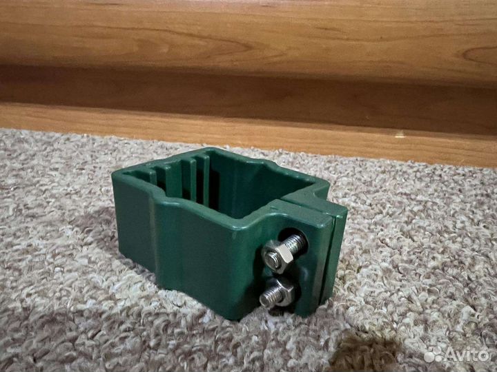 Крепежи для забора