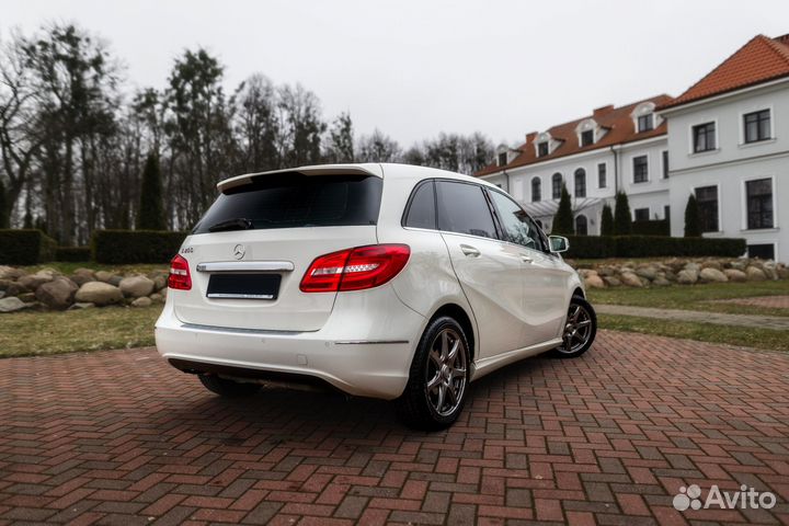 Аренда автомобиля Mercedes-Benz B-class