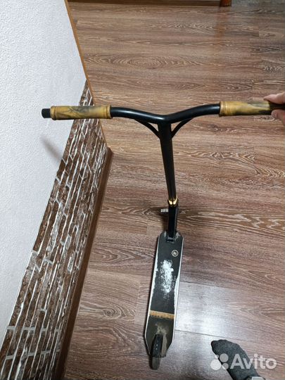 Трюковой самокат