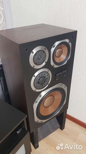 Продаю акустику Diatone DS-505