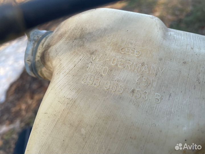 Бачок омывателя Audi 80 B3