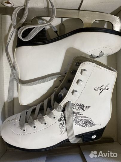 Коньки, размер 34 и 31