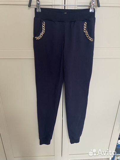 Спортивный костюм новый на девочку 12-15 лет