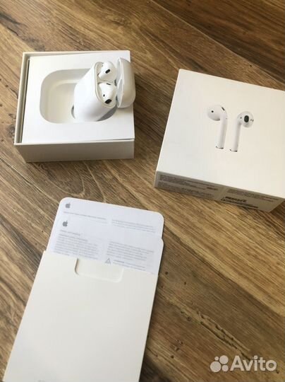 Беспроводные наушники apple airpods 1