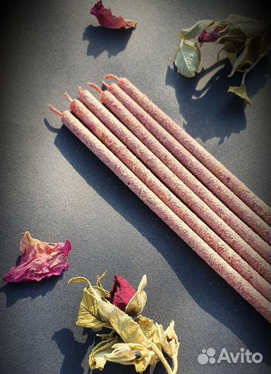 Красная свеча катаная Шиповник