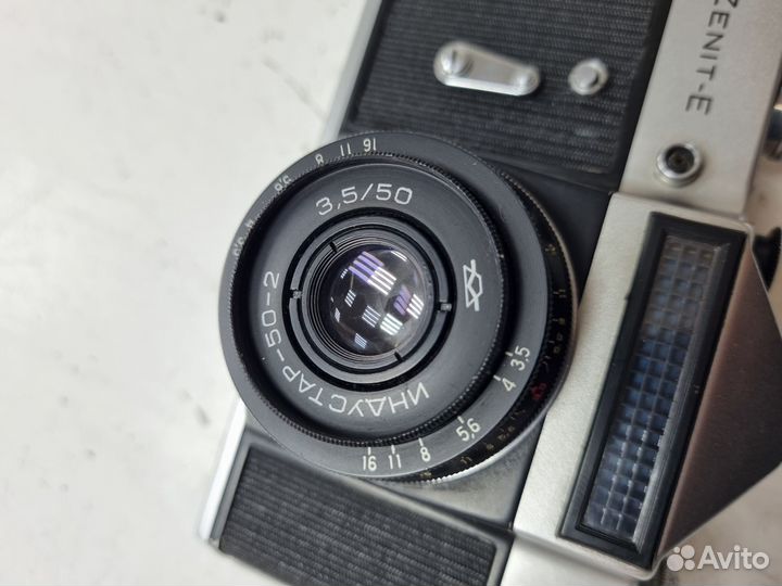 Фотоаппарат Zenit E + вспышка чайка