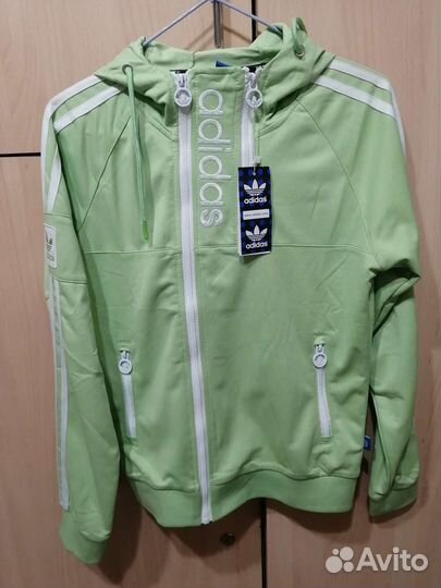 Спортивный костюм adidas